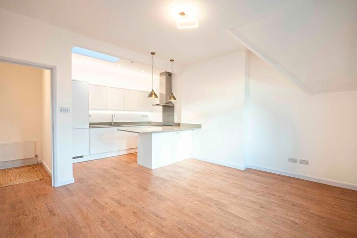 1 Bedroom Flat To Rent In Finchley Road, Hampstead, London, NW3