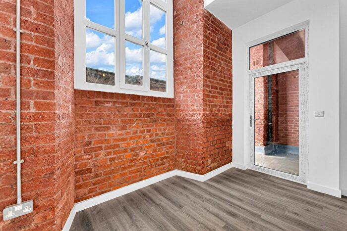 1 Bedroom Flat To Rent In Cotton Gardens, Bolton, BL1