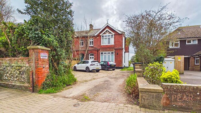 Studio For Sale In Richmond Road, Worthing, BN11