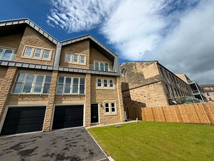 4 Bedroom Semi-Detached House To Rent In Wharfe View, Burley In Wharfedale, Ilkley, West Yorkshire, LS29