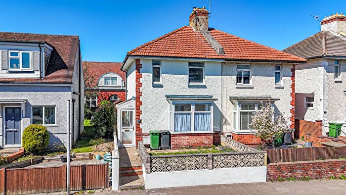 3 Bedroom Semi-Detached House For Sale In Sedlescombe Road North, St. Leonards-On-Sea, TN37