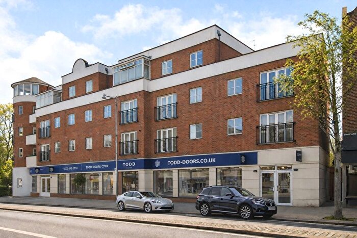 1 Bedroom Flat For Sale In Heath Road, Twickenham, TW1