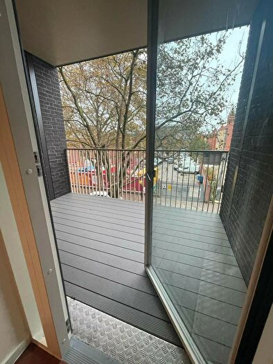 1 Bedroom Flat To Rent In , Wellington Road, London, E6