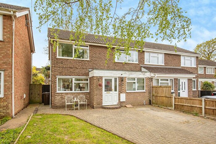 4 Bedroom Semi-Detached House For Sale In Kildermorie Close, Colchester, CO4