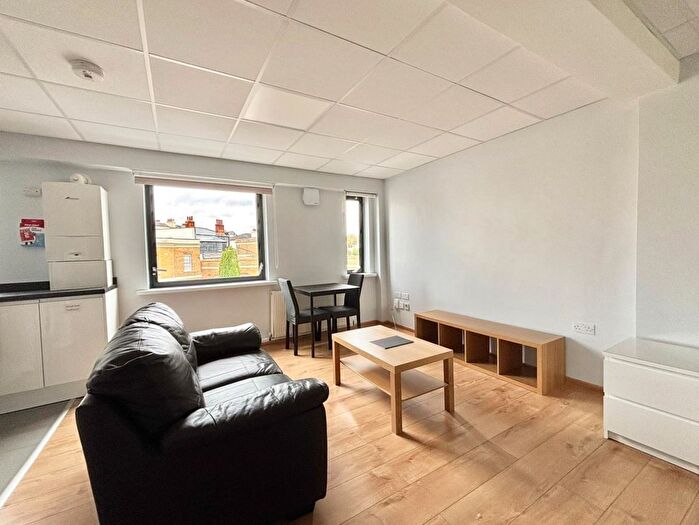 Studio To Rent In London Road, Southampton, SO15