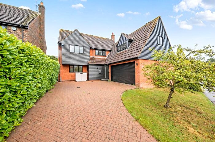 4 Bedroom Detached House To Rent In High Meadow, Dunmow, Essex, CM6