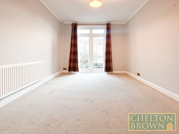2 Bedroom Bungalow For Sale In Yelvertoft Road, Kingsthorpe, Northampton, NN2