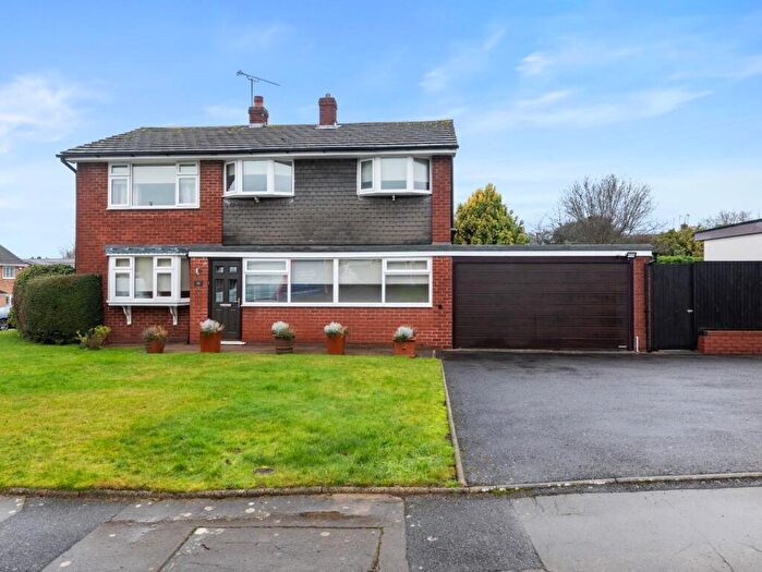 3 Bedroom Detached House For Sale In Woodfield Road, Earlsdon, Coventry, CV5