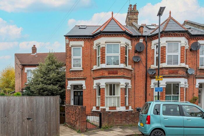 1 Bedroom Flat To Rent In Mafeking Avenue, Brentford, TW8