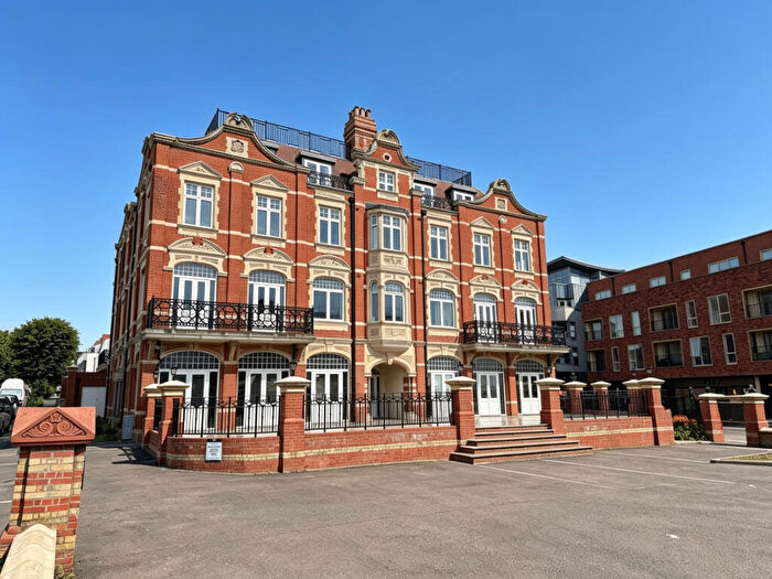 2 Bedroom Flat To Rent In The Grand, SS9