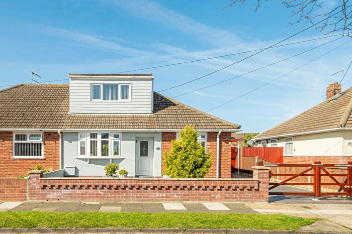 2 Bedroom Semi-Detached Bungalow For Sale In Highland Way, Oulton Broad South, NR33