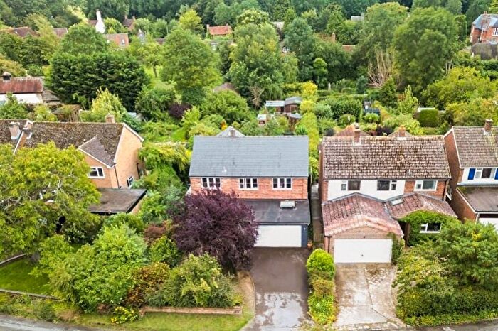 4 Bedroom Detached House For Sale In Orchard Gardens, West Challow, OX12