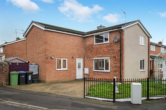 5 Bedroom Terraced House For Sale In Walcher Road, Newton Aycliffe, DL5