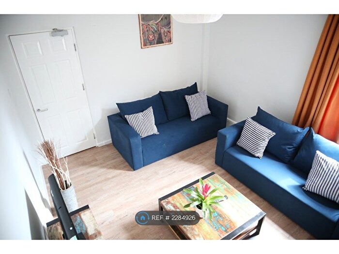 6 Bedroom End Of Terrace House To Rent In Alderson Road, Liverpool, L15