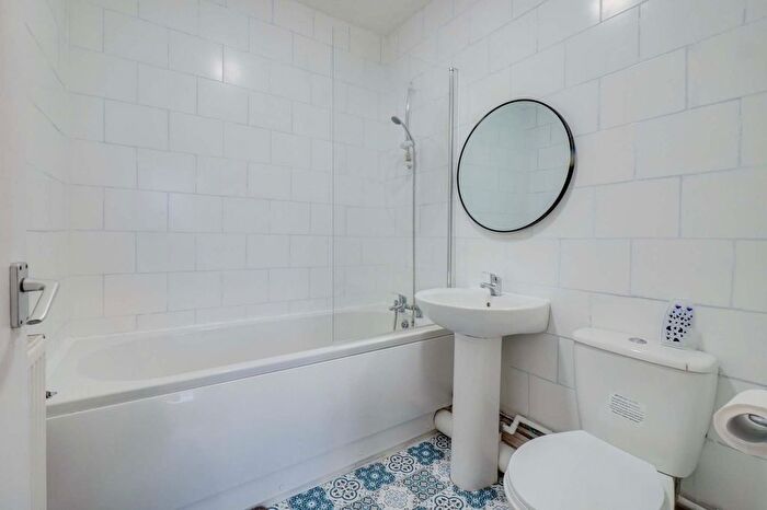 1 Bedroom Flat To Rent In Leicester Road, Oadby, Leicester, LE2