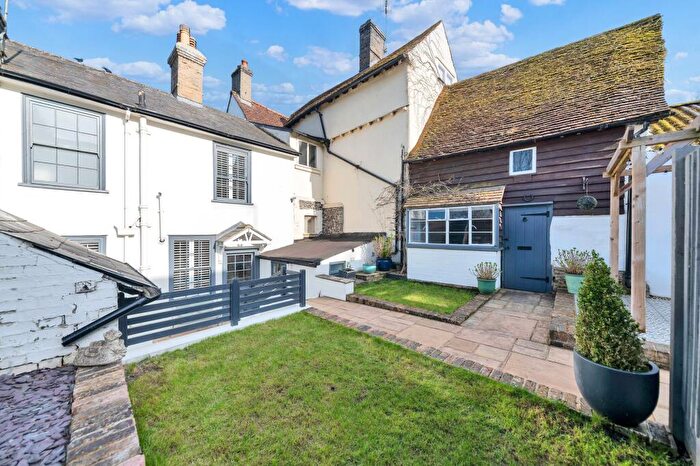 3 Bedroom Cottage For Sale In London Road, Royston, SG8