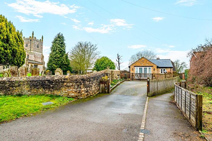 2 Bedroom Detached Bungalow For Sale In Church Edge Cottage, Marsh Gibbon, Buckinghamshire, OX27