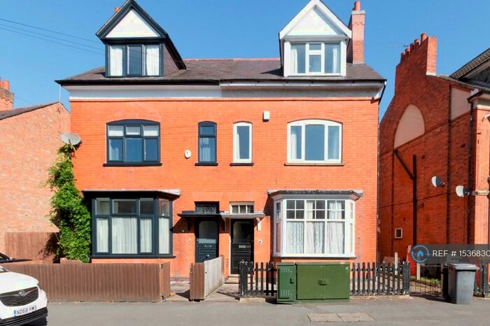 6 Bedroom Semi-Detached House To Rent In Knighton Road, Leicester, LE2