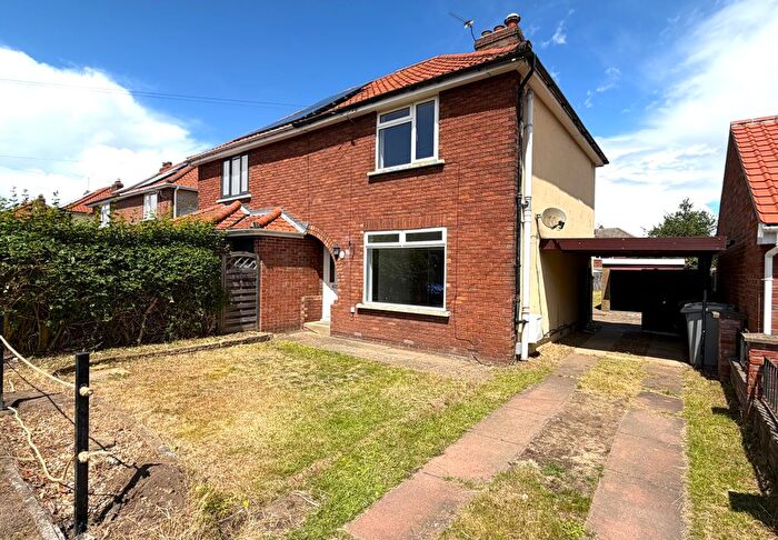 3 Bedroom Semi-Detached House To Rent In Rushmore Close, Sprowston, NR7