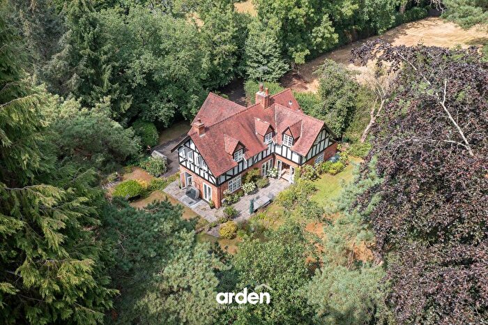 4 Bedroom Detached House For Sale In Billy Lane, Barnt Green, B45