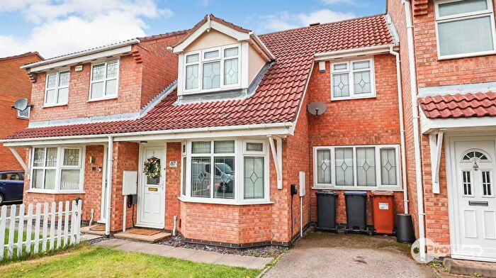 3 Bedroom Town House For Sale In Windrush Drive, Hinckley, LE10