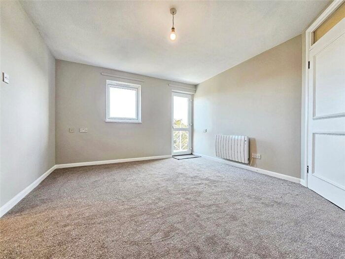 1 Bedroom Flat For Sale In Fortuna Court, High Street, Ramsgate, Kent, CT11
