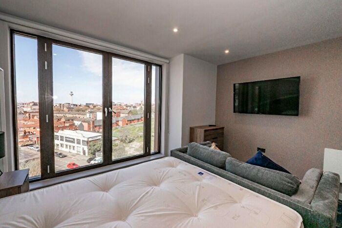 Studio To Rent In Parliament Square Liverpool, Merseyside, L1