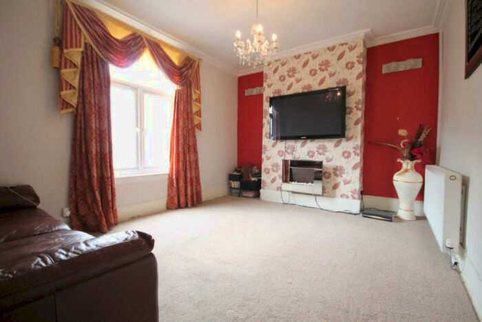 2 Bedroom Flat To Rent In Kentish Town Road, Camden, NW1