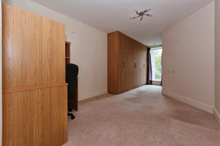 2 Bedroom Retirement Property For Sale In Stratford Road, Shirley, Solihull, B90