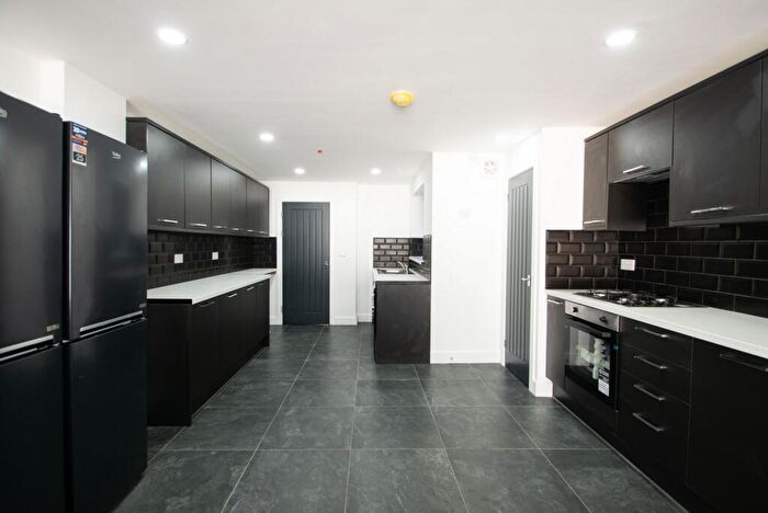 7 Bedroom House To Rent In Richards Street, Cathays, CF24