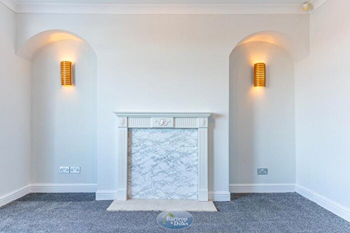 2 Bedroom Semi-Detached House For Sale In Gateford Road, Worksop, S81
