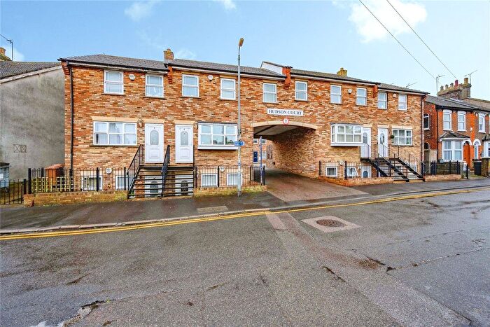 1 Bedroom Flat For Sale In Victoria Street, Dunstable, Bedfordshire, LU6