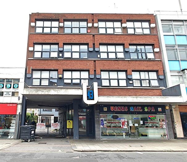 Studio To Rent In Urban House, Chase Side, Southgate, N14