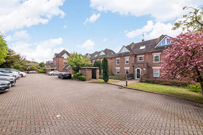 2 Bedroom Apartment For Sale In Cranbrook Court, Croham Road, South Croydon, CR2
