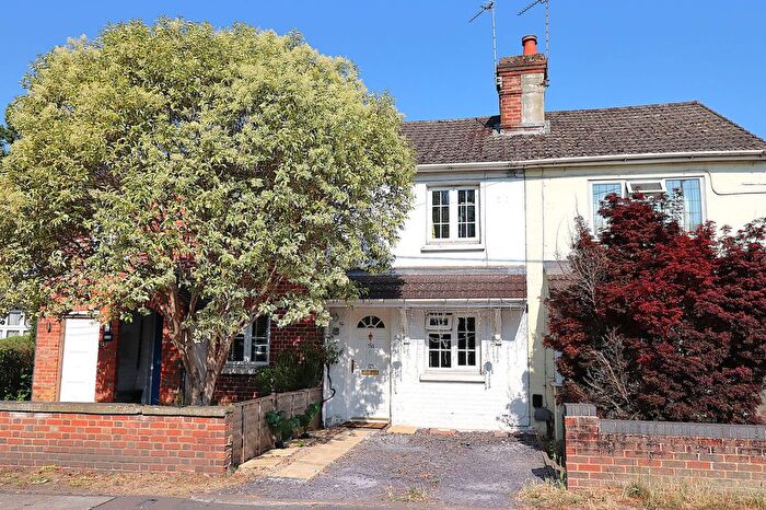 2 Bedroom Terraced House For Sale In Prospect Road, Farnborough, GU14