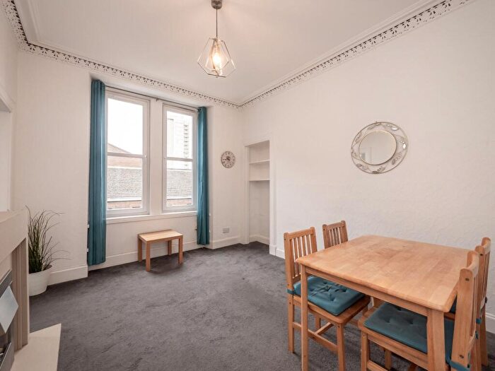 2 Bedroom Flat To Rent In Henderson Street, Edinburgh, EH6
