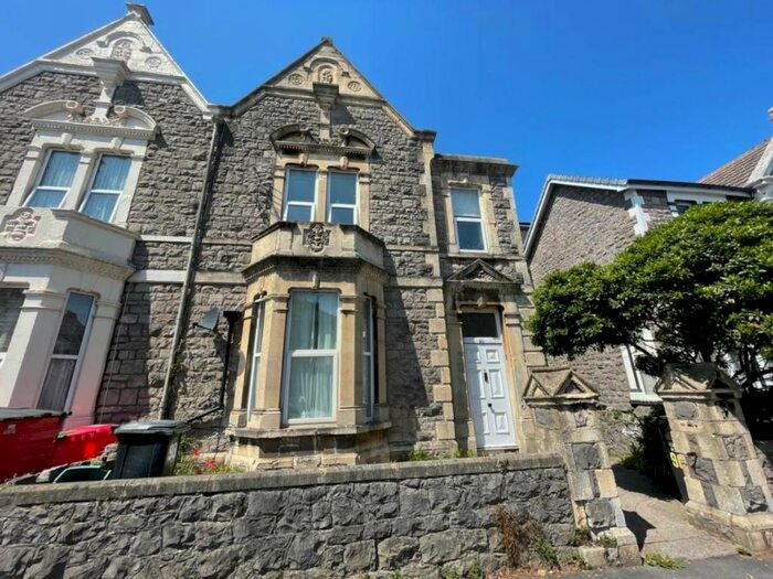 2 Bedroom Flat To Rent In Walliscote Road, Weston-super-mare, North Somerset, BS23