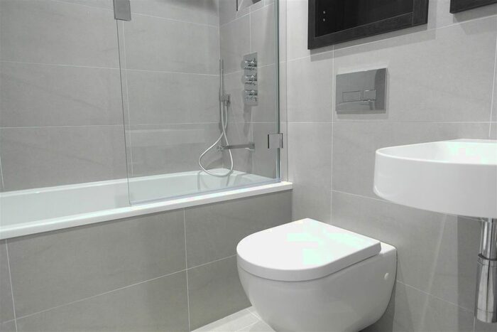 1 Bedroom Flat To Rent In Bowlalley Lane, Hull HU1