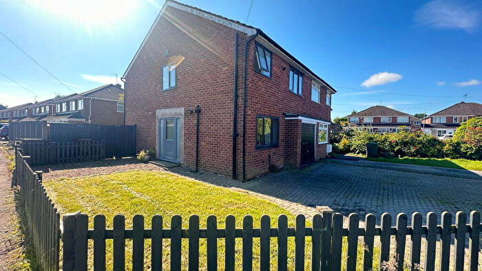 3 Bedroom Semi-Detached House To Rent In Meadow Road, Wythall, B47