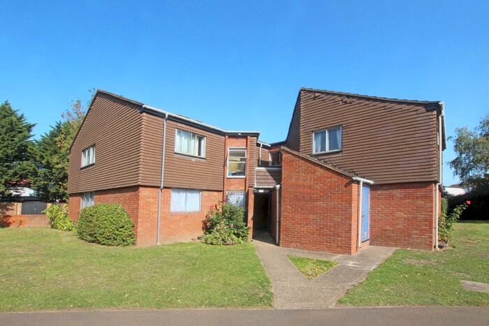 1 Bedroom Flat To Rent In Cranston Close, Hounslow, TW3
