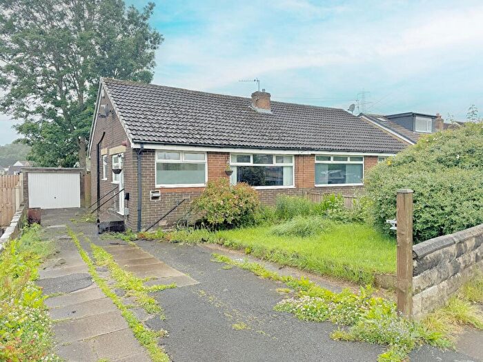 2 Bedroom Bungalow For Sale In Markfield Avenue, Low Moor, Bradford, BD12