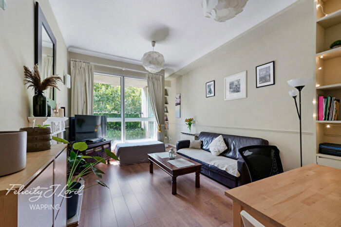 1 Bedroom Flat For Sale In Cartwright Street, Tower Hill, London, E1