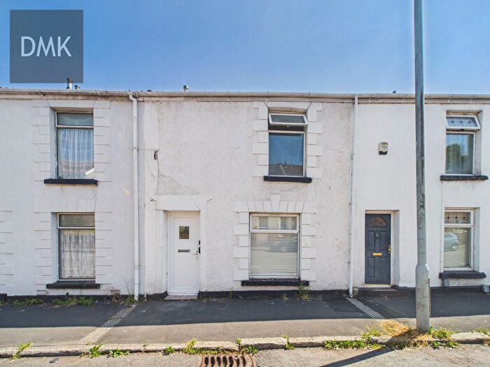 3 Bedroom Terraced House For Sale In Neath Road, Plasmarl, Swansea, SA6