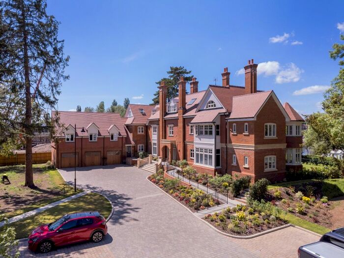 2 Bedroom Flat To Rent In Mill Lane, Taplow, Maidenhead, SL6