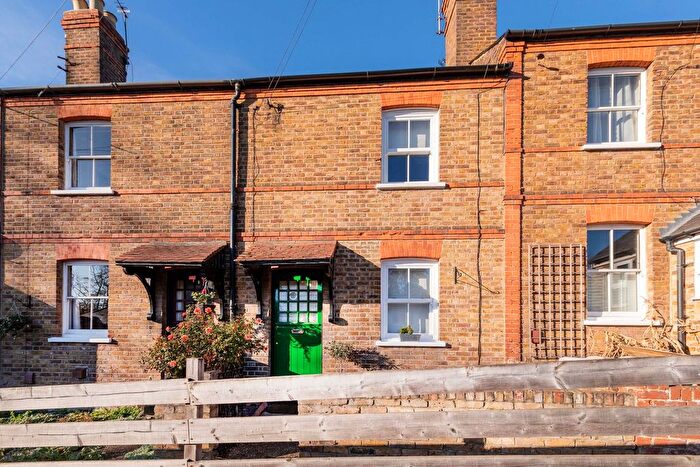 2 Bedroom Terraced House For Sale In Boyn Hill Road, Maidenhead, SL6