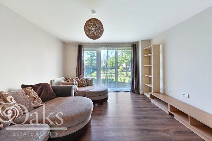 3 Bedroom Flat For Sale In Watson Place, South Norwood, SE25