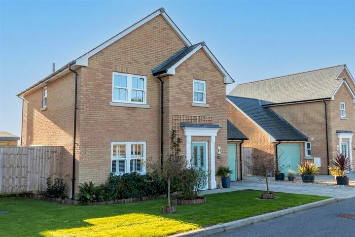 3 Bedroom Detached House For Sale In Bouldnor Mead, Bouldnor, Yarmouth, PO41