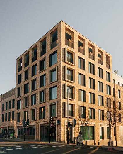 1 Bedroom Flat To Rent In Kingsland High Street, London, E8