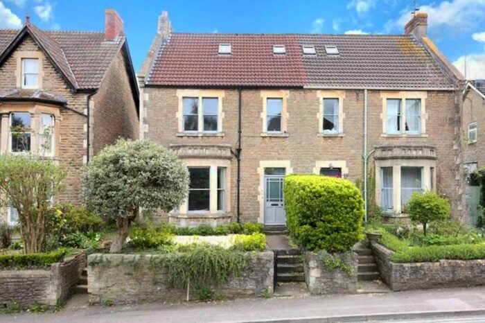 4 Bedroom Semi-Detached House To Rent In Locks Hill, Frome, BA11