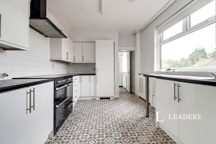 6 Bedroom Semi-Detached House To Rent In Wanlip Road, Syston, LE7